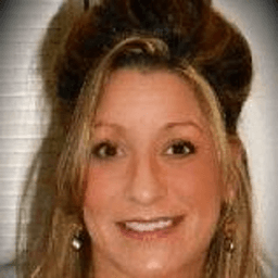 Toni Kelly